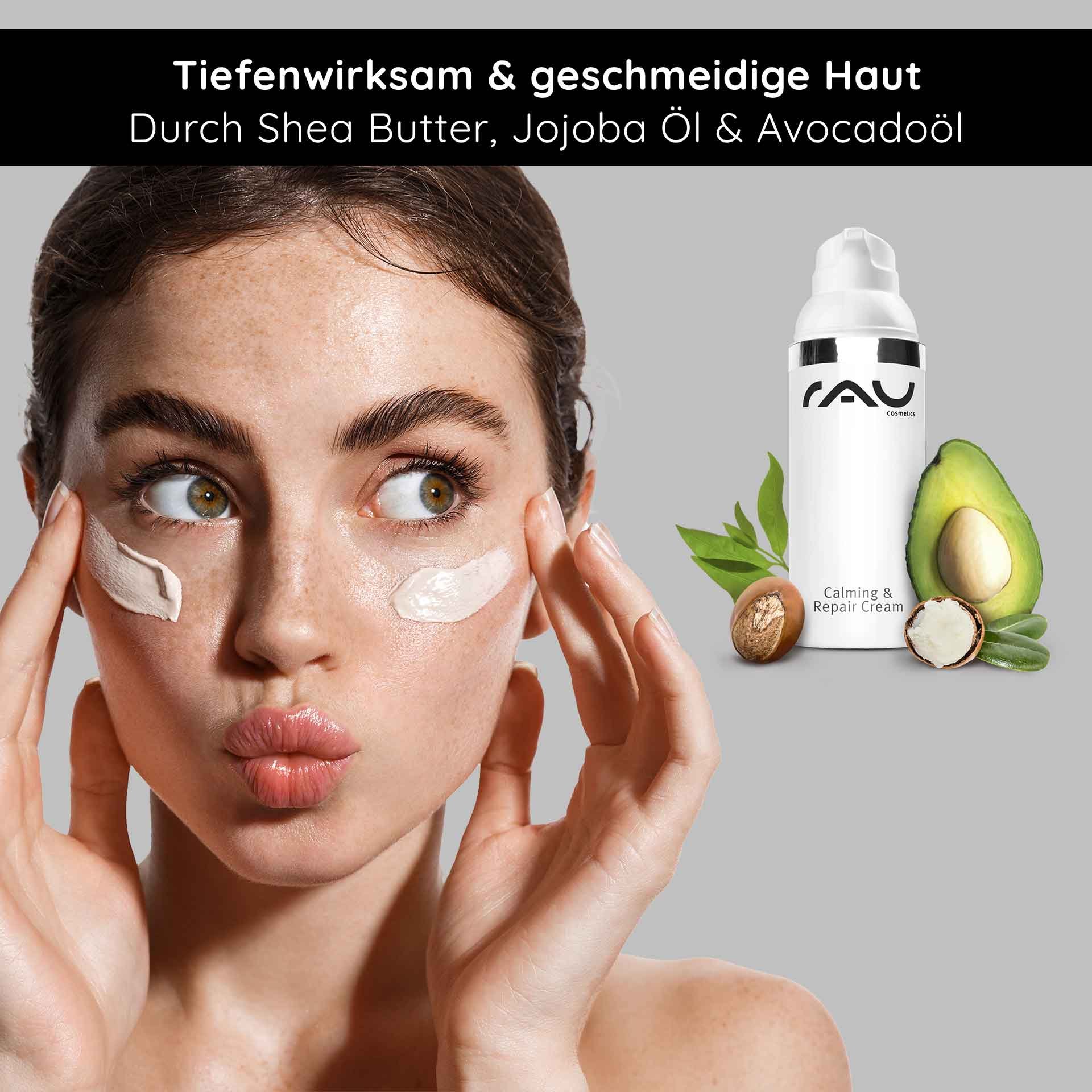 Frau mit beruhigender Gesichtscreme auf der Haut, RAU Cosmetics Calming & Repair Cream, kombiniert mit Avocado, Jojobaöl und Shea Butter für geschmeidige Haut.