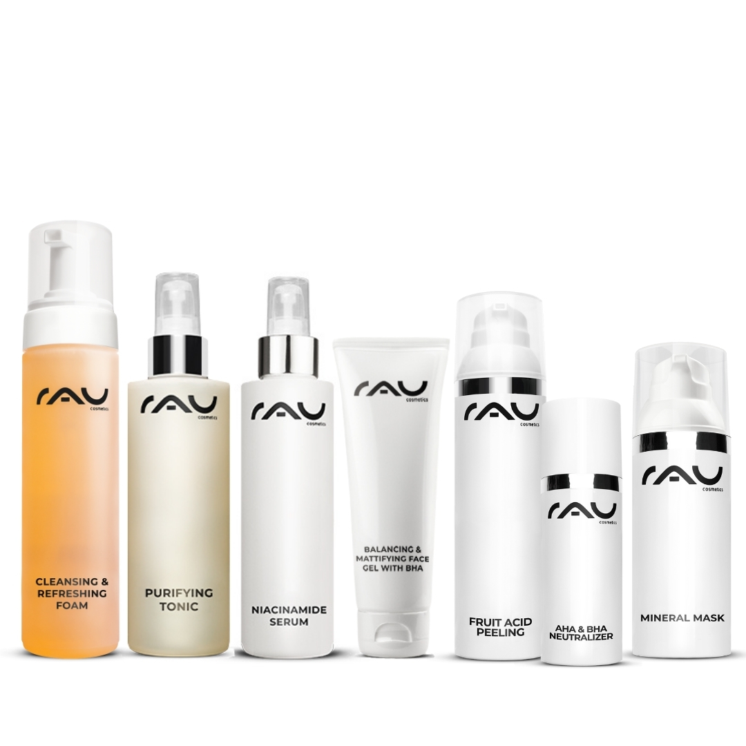 Routine de soins professionnelle pour peau grasse Profi Pflegeroutine für fettige Haut von RAU Cosmetics, bestehend aus Reinigungsschaum, Spezialtonic, Niacinamid-Serum, mattierendem Gel, Fruchtsäure-Peeling, AHA- und BHA-Neutralisierer sowie Mineralmaske.