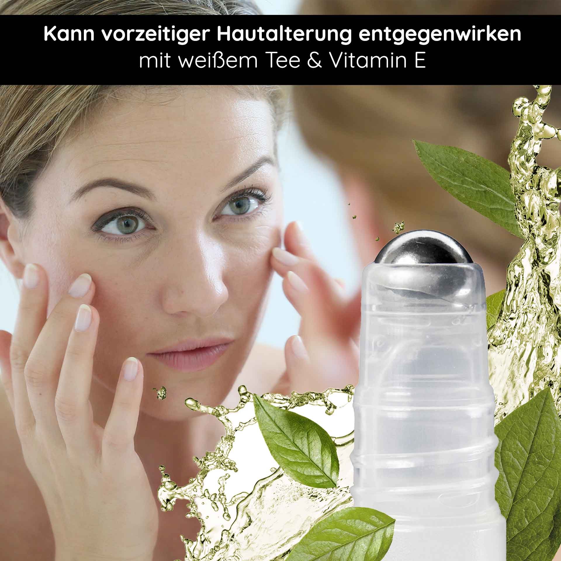 Femme avec applicateur roll-on appliquant le sérum White Tea Express Lift sur la peau pour contrer le vieillissement cutané prématuré, entourée de feuilles vertes et d'éléments liquides.